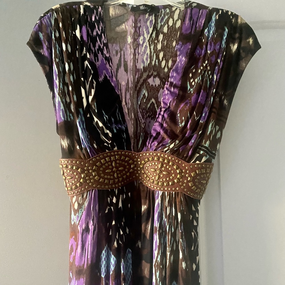 100% Silk, multi-color deep-V vintage Sky top, size SM